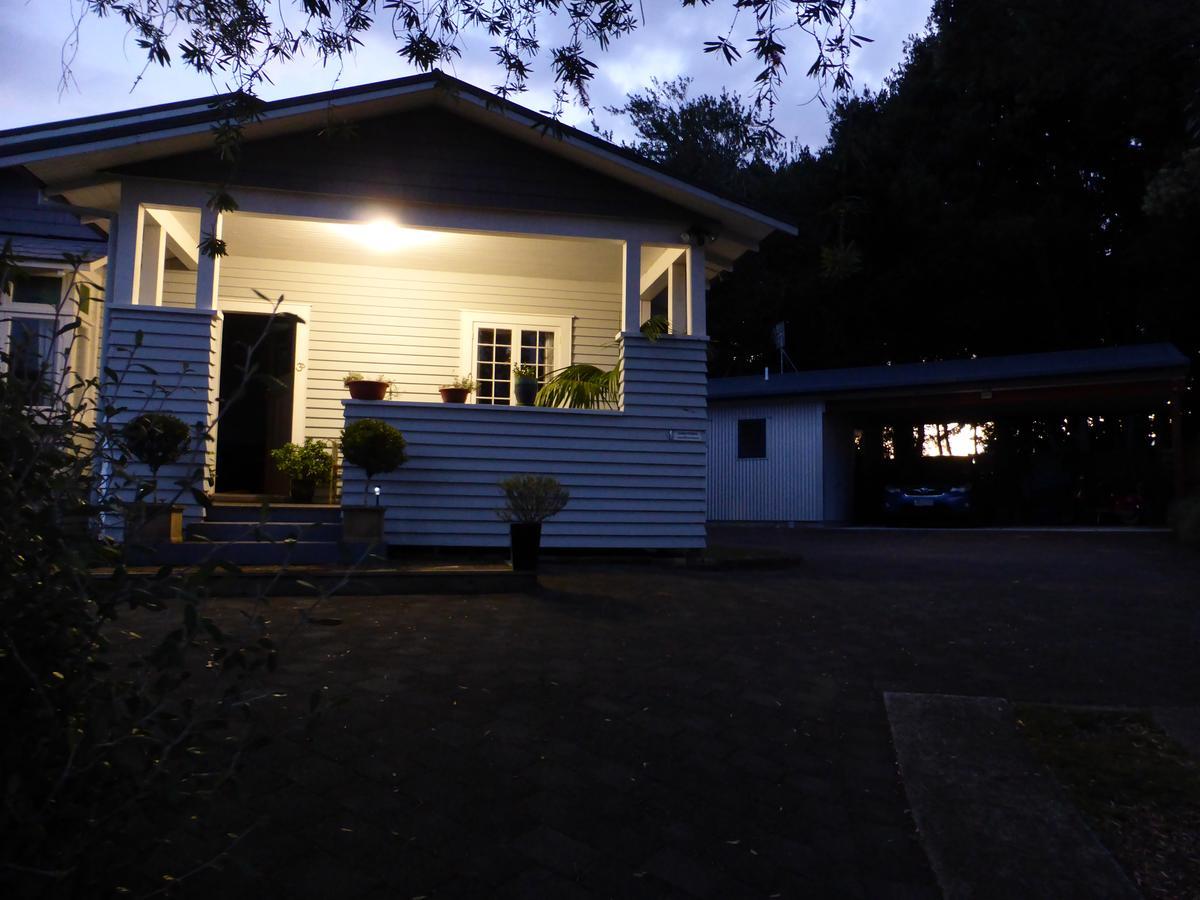 Bungalow On Bell Common Tauranga Exterior photo